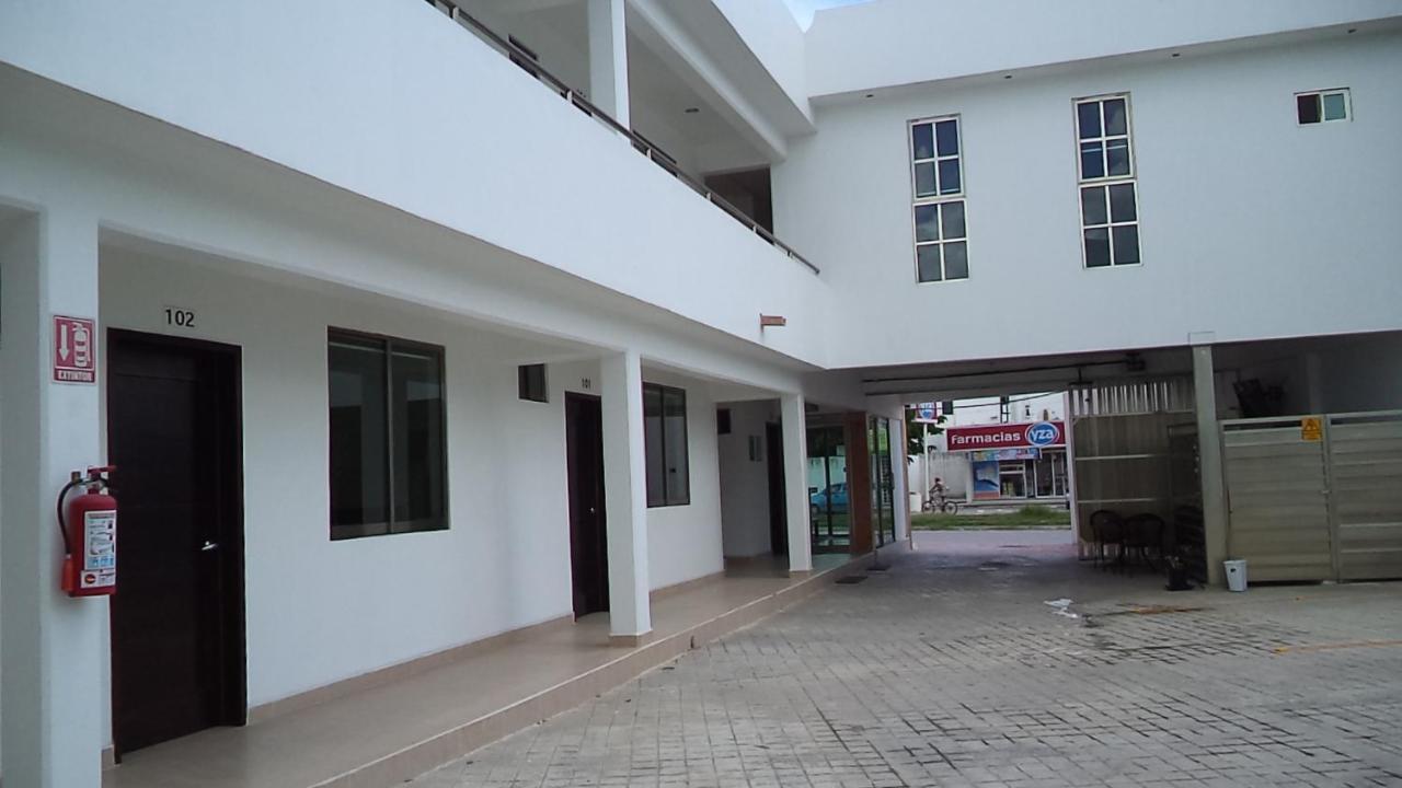 Hotel Puerto Campeche Bagian luar foto
